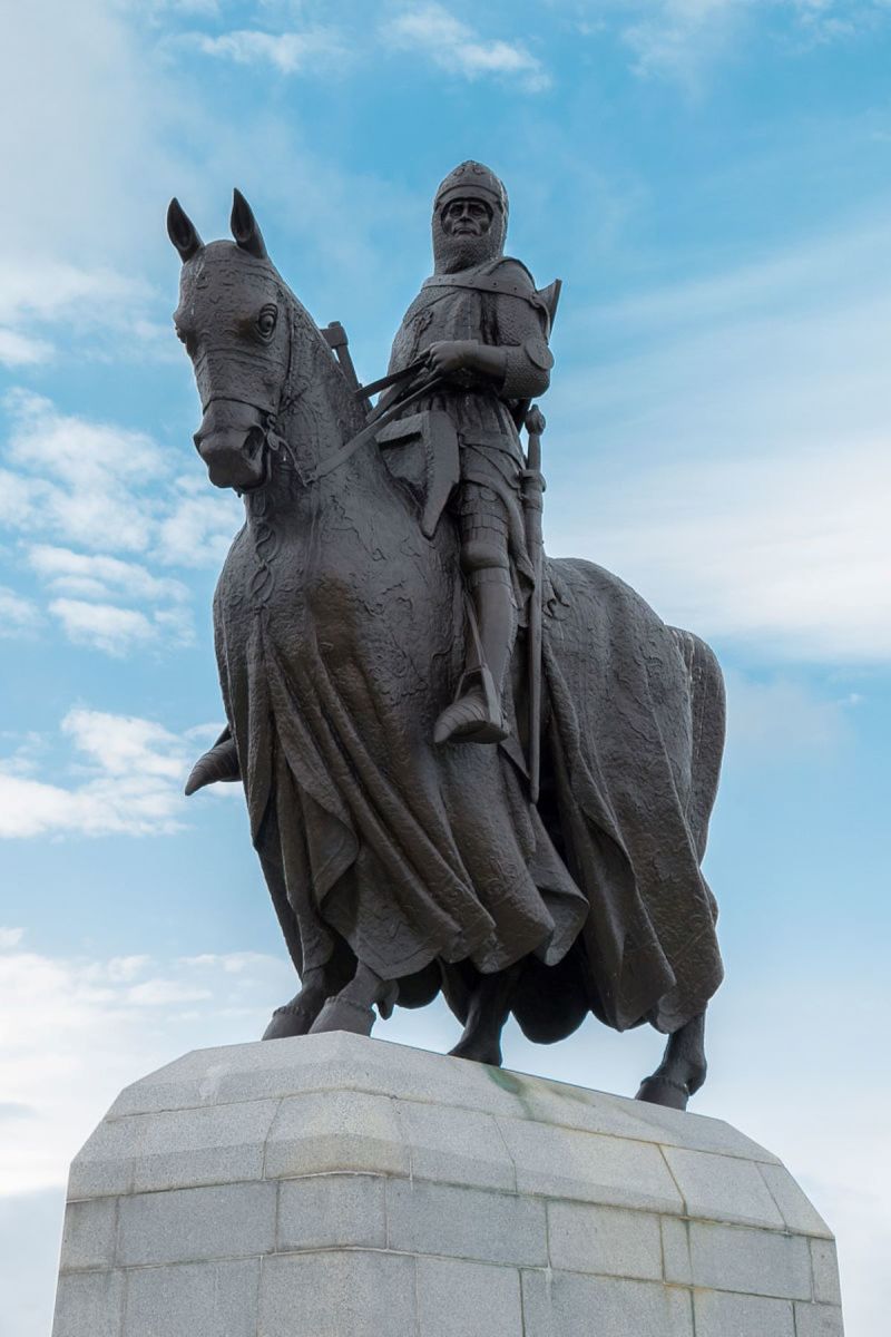A statue of Robert the Bruce—Robert I, King of Scots—at Bannockburn.