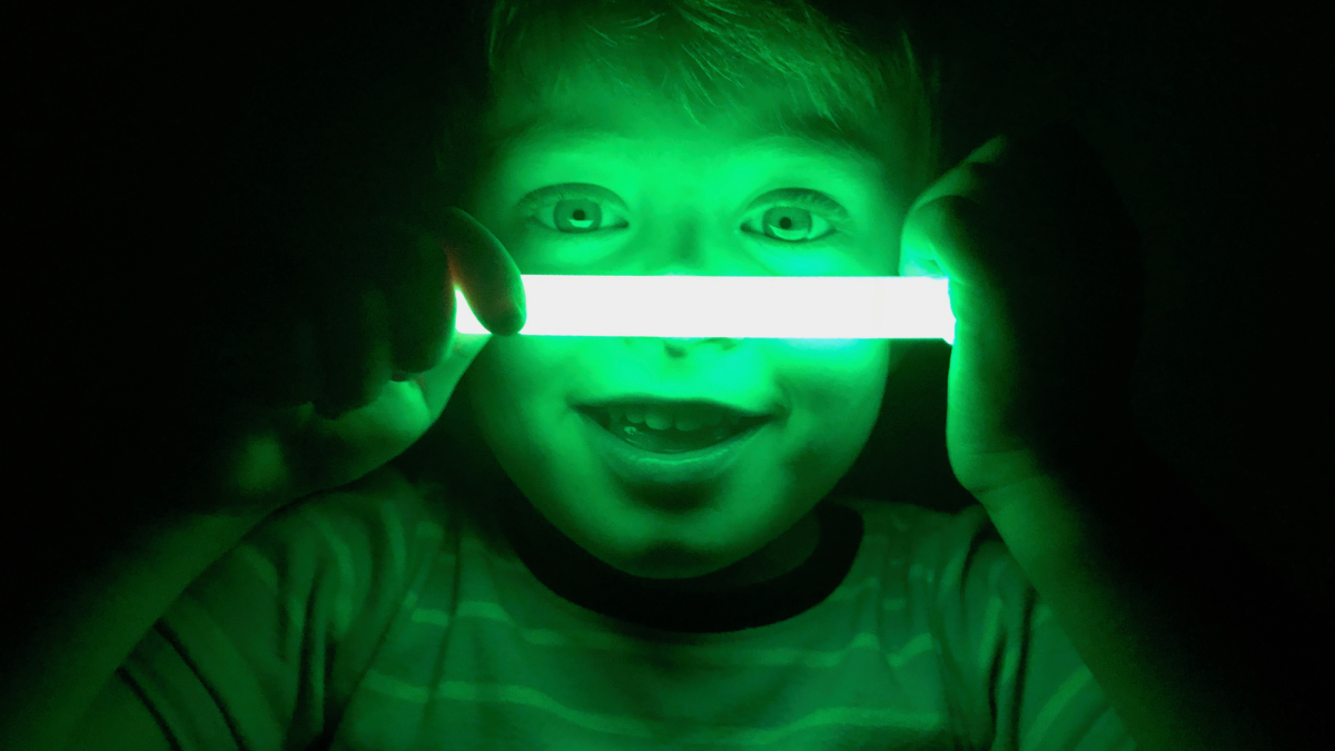 10 Fun Glow-in-the-Dark-Activities for Kids