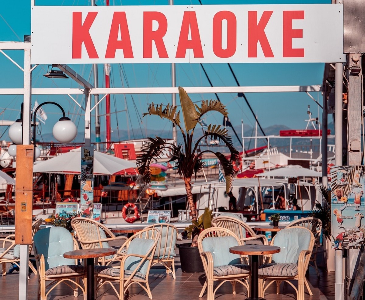 20 Karaoke Songs About Summer You Can Sing Along With