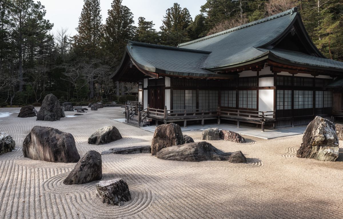 Japanese Zen Gardens and How You Can Create Your Own