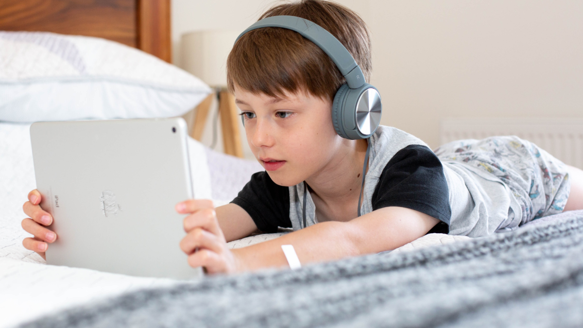 Positive and Negative Impacts of Electronic Devices on Children