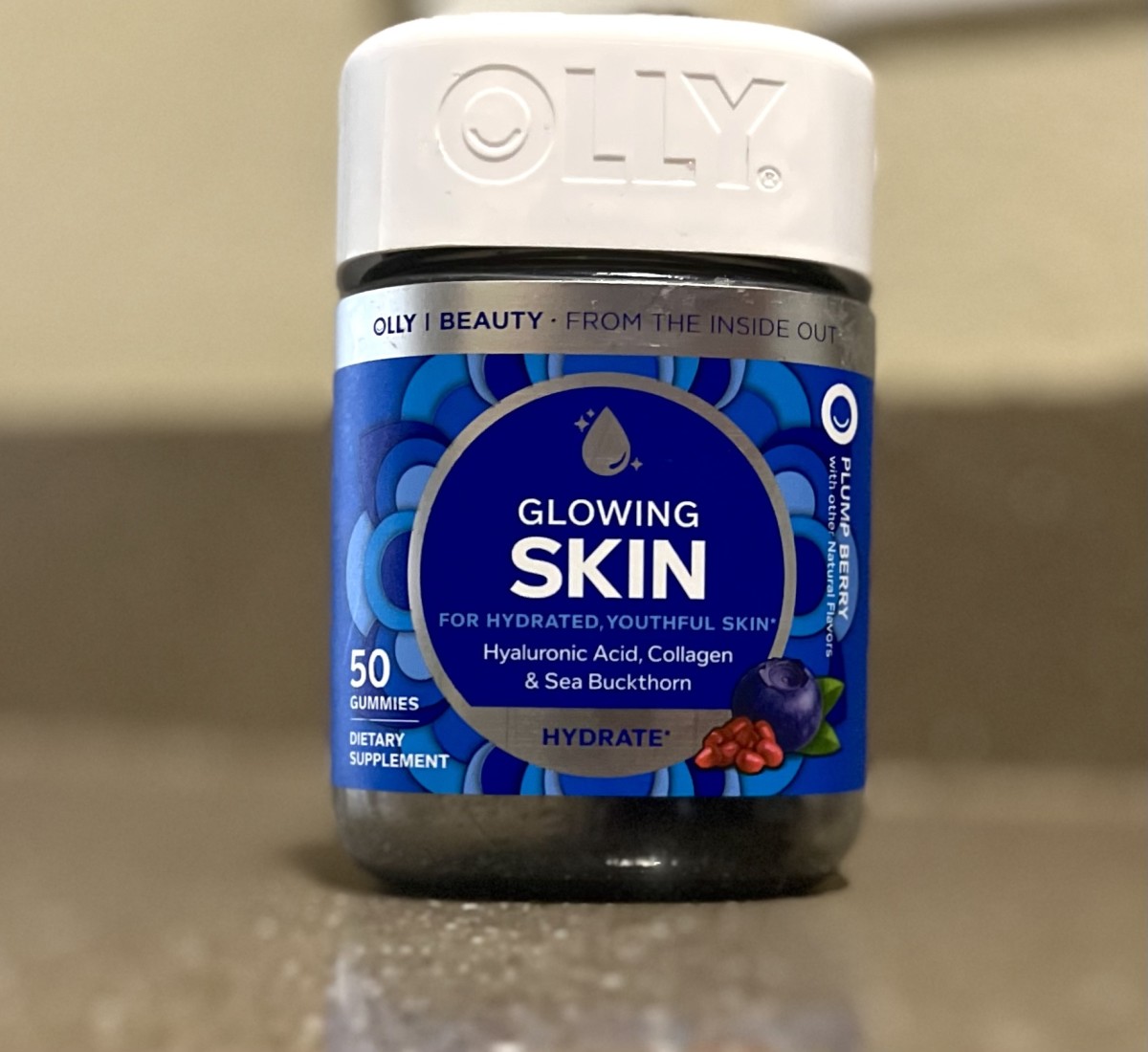 Olly Glowing Skin Chewable Vitamin Review