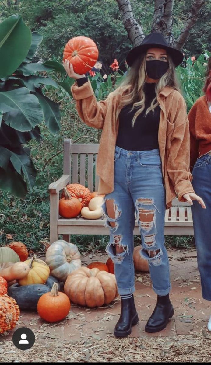 12 Super Cute Pumpkin Patch Outfits for Women