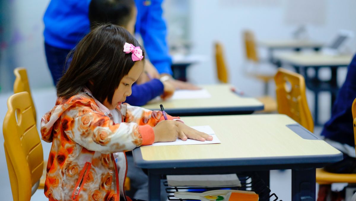A Preschool Teacher Explains Why Early Academics Don't Make Kids Smarter