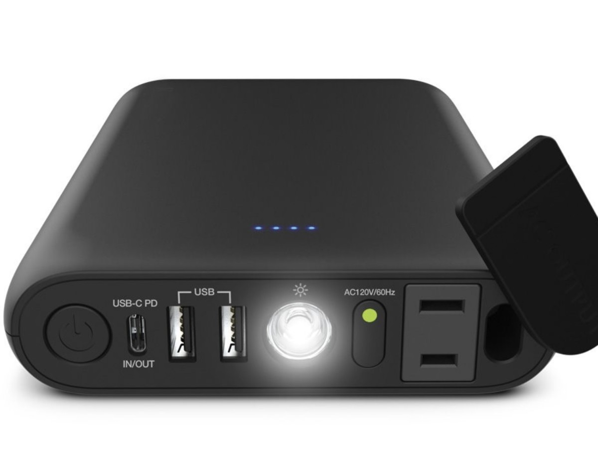 Core Gaming's CORE Power 24000 mAh AC / USB Laptop Power Charger Has