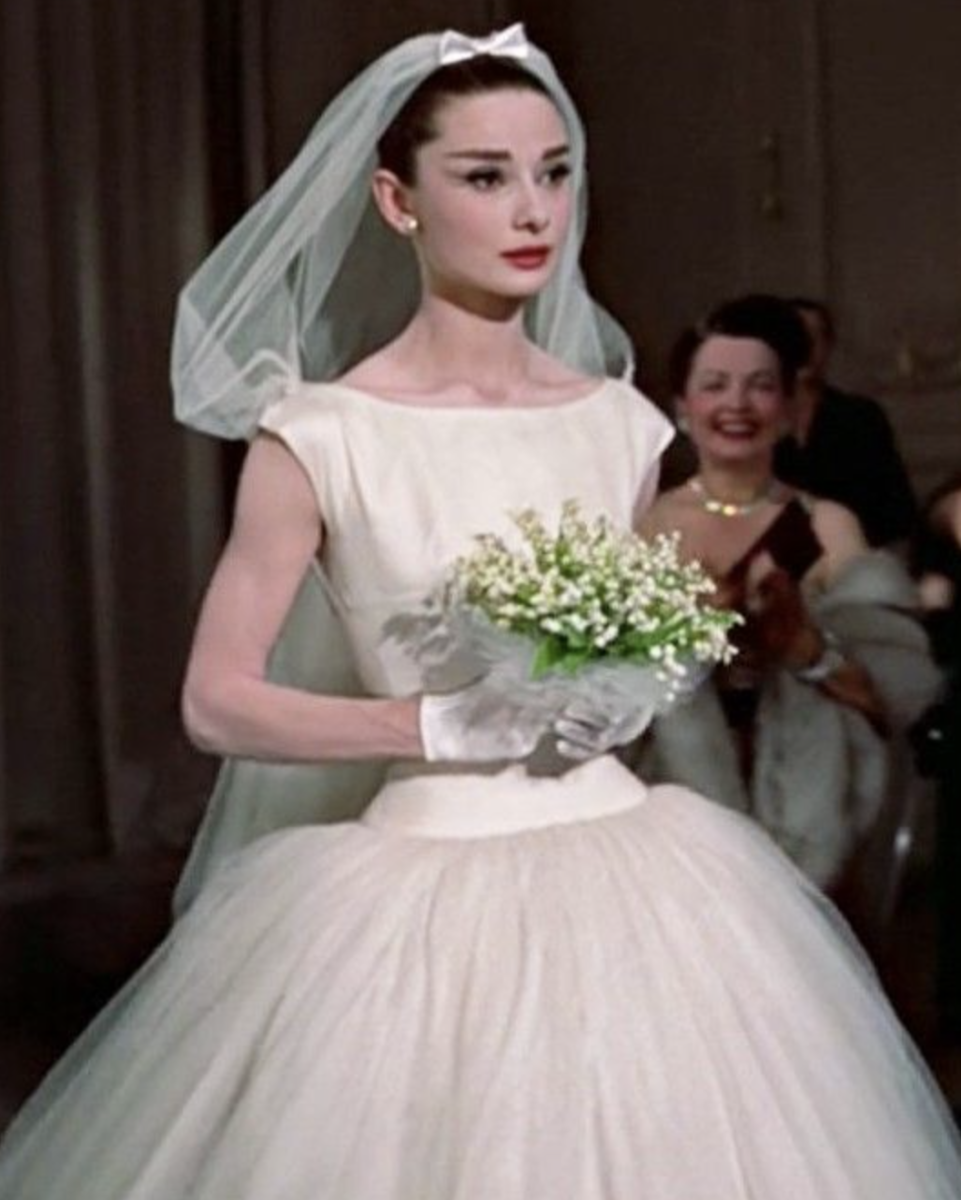 15 Strange And Outrageous Wedding Dresses Of All Time | DoYouRemember?