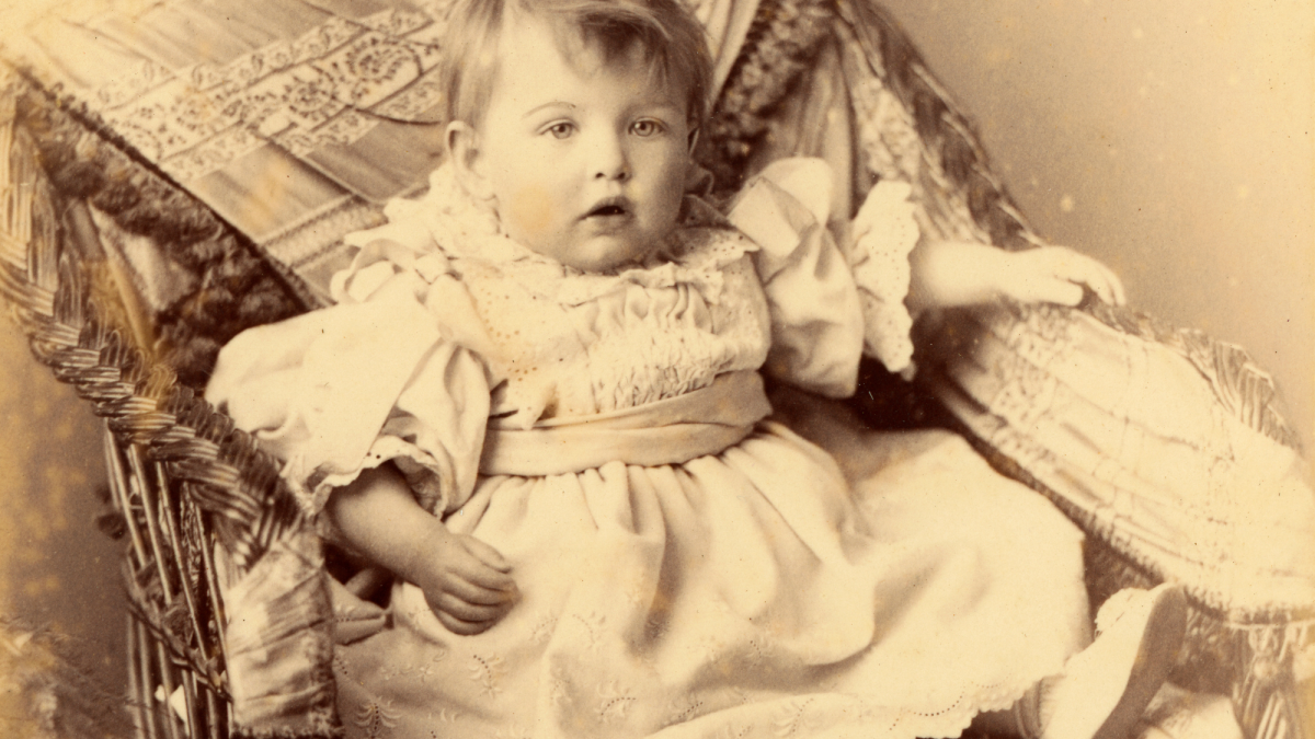 18 Vintage Victorian Baby Girl Names That Are Now Rare