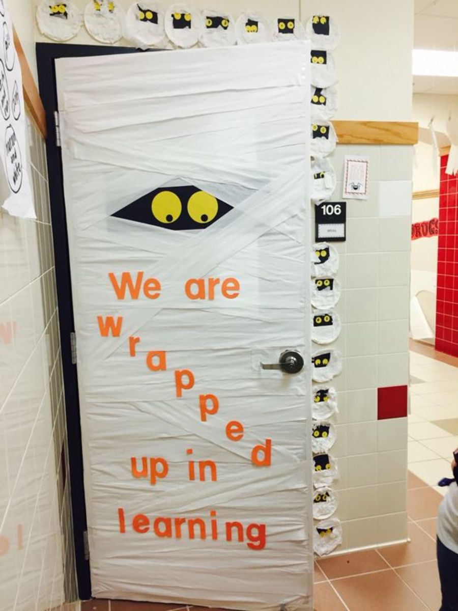 30+ DIY Halloween Classroom Door Decorations - HubPages