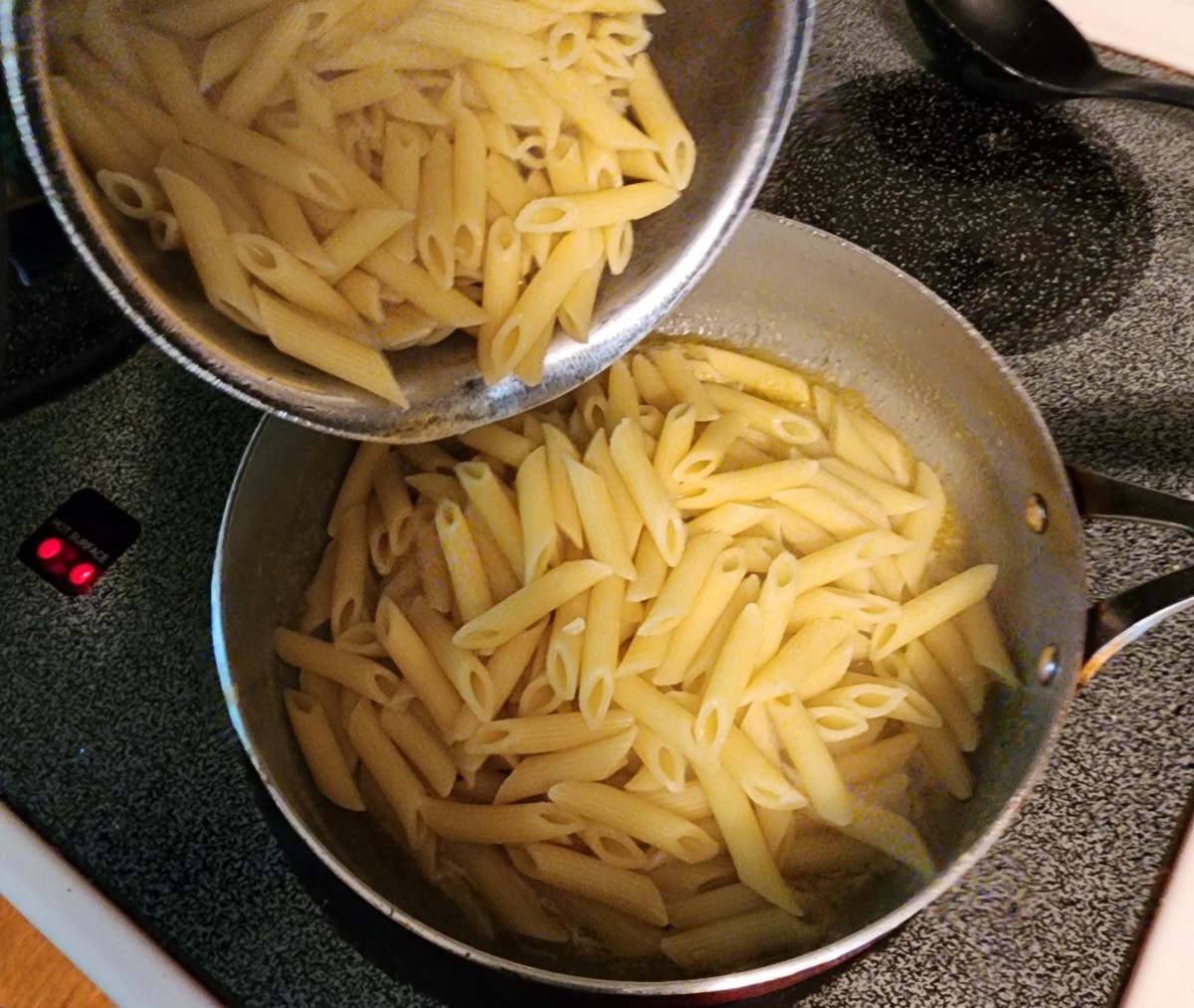 Garlic Butter Noodles Recipe (Only 4 Ingredients!) Delishably