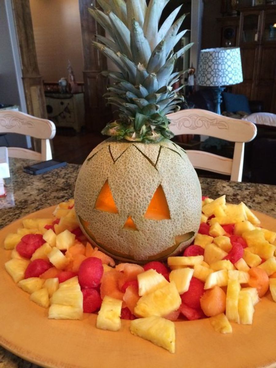 35+ Ghoulishly Good Halloween Fruit Tray Ideas HubPages