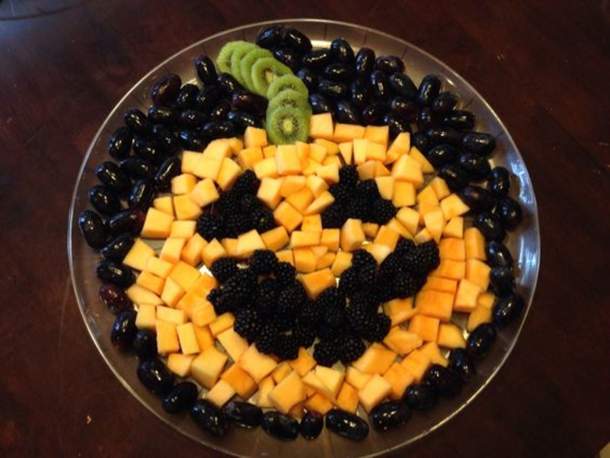 35+ Ghoulishly Good Halloween Fruit Tray Ideas HubPages