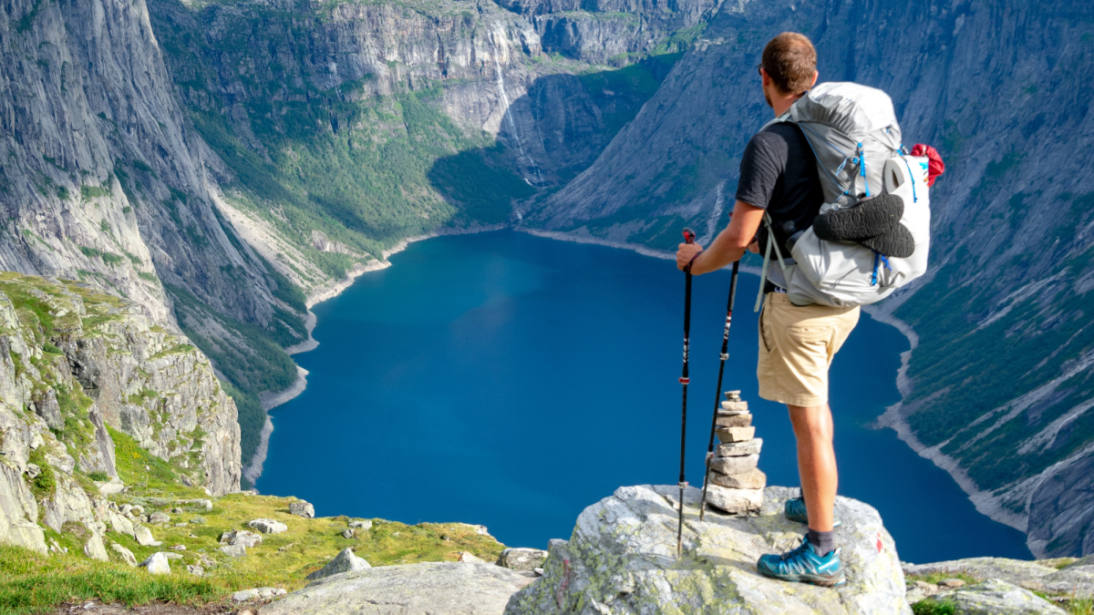 5 Safety Tips for Spring Hiking