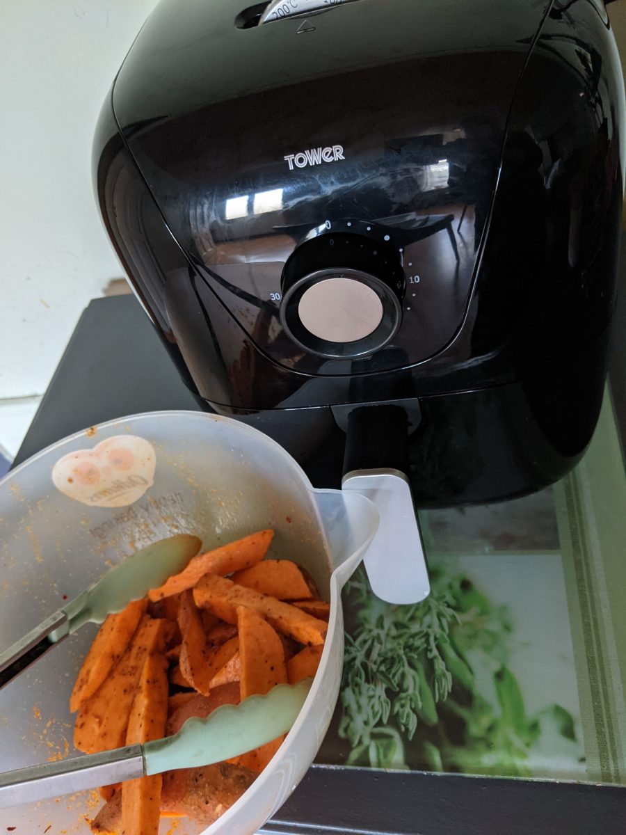 Philips Airfryer XXL review: Big portions can't redeem this air