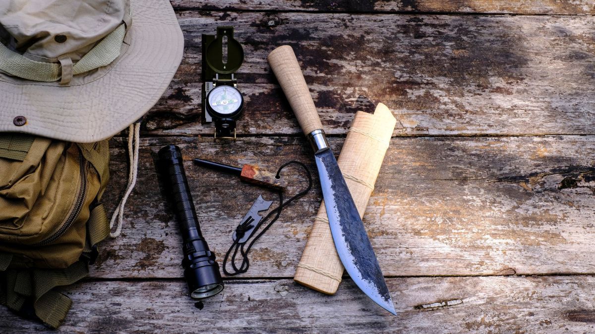 The Best Knives for Backpacking: Choosing the Right Outdoor Knife