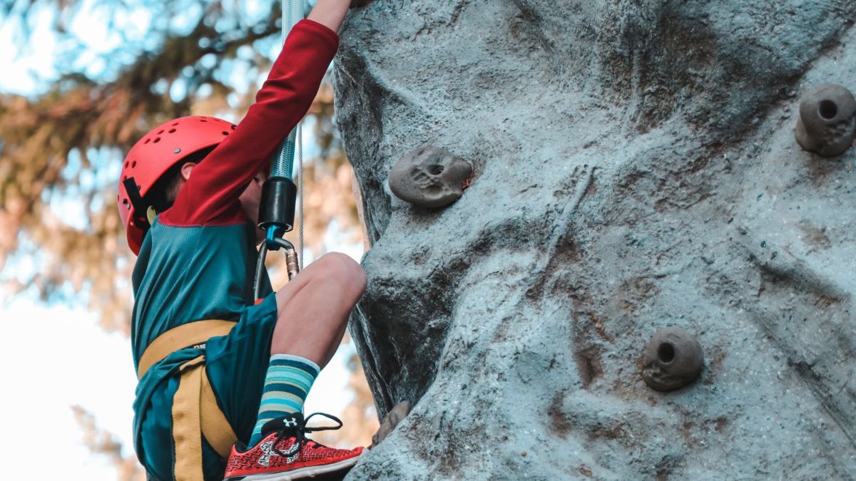 10 Ways to Get Better at Rock Climbing