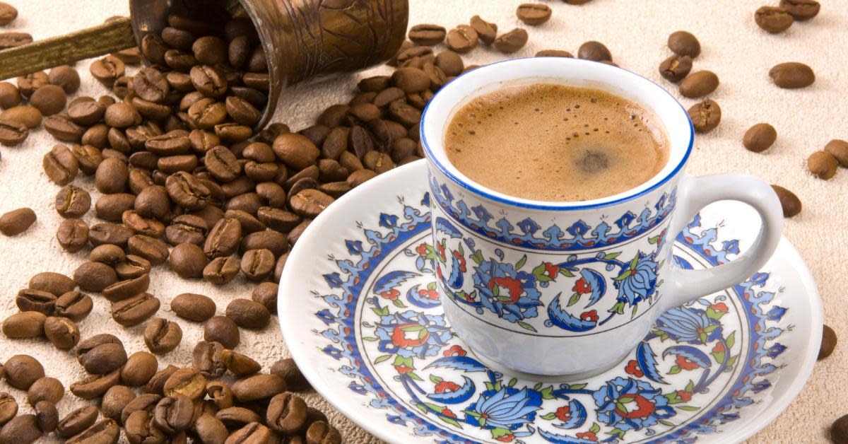 5 Fascinating Ways People Enjoy Coffee Around the World