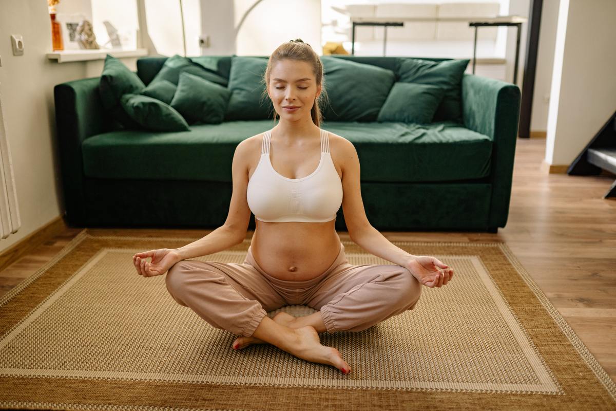 Emotional Stress During Pregnancy (And 17 Ways to Relieve It)