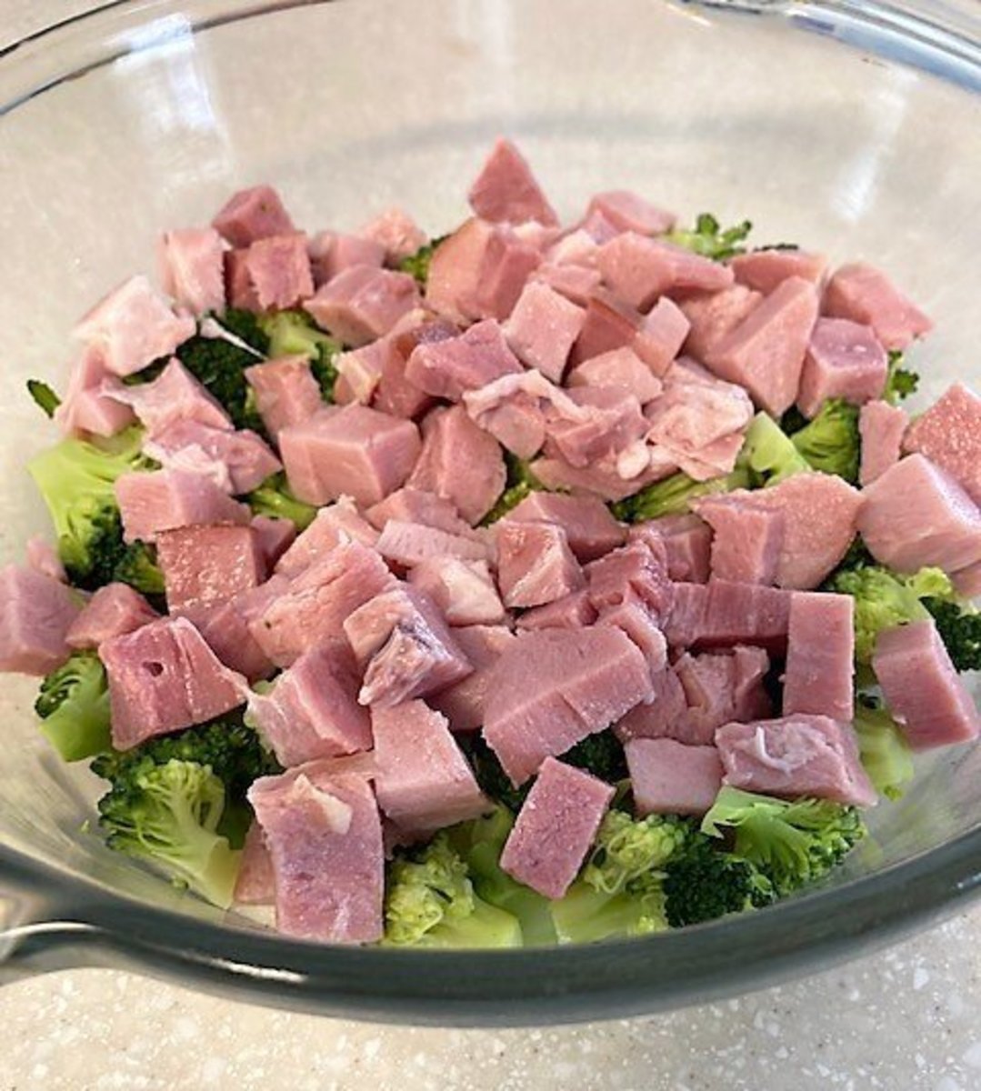 Chop ham and spread over the broccoli.