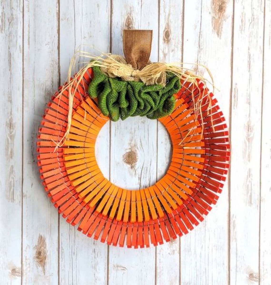 35+ Beautiful DIY Thanksgiving Clothespin Wreaths To Show The Beauty of Fall
