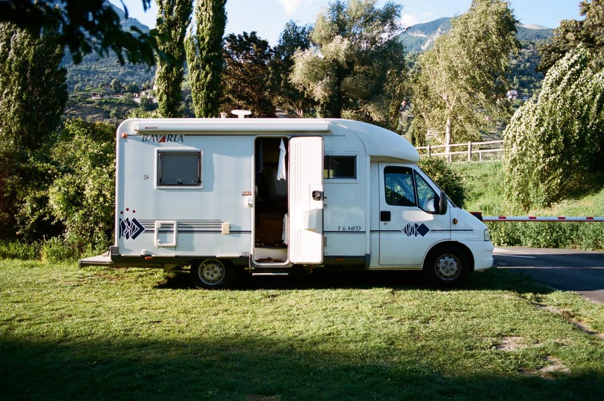 Selling your RV yourself can save you thousands of dollars if you do it right!