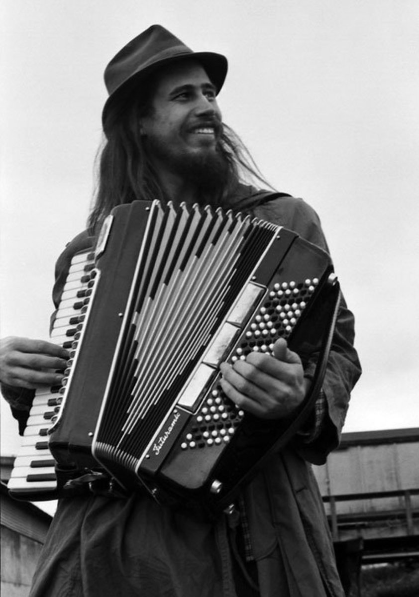 Jason Webley - the only man who can't go wrong with an accordion... 