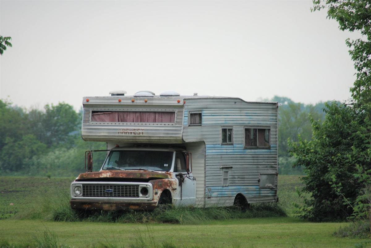 7 Good Reasons Why You Should Never Buy an RV