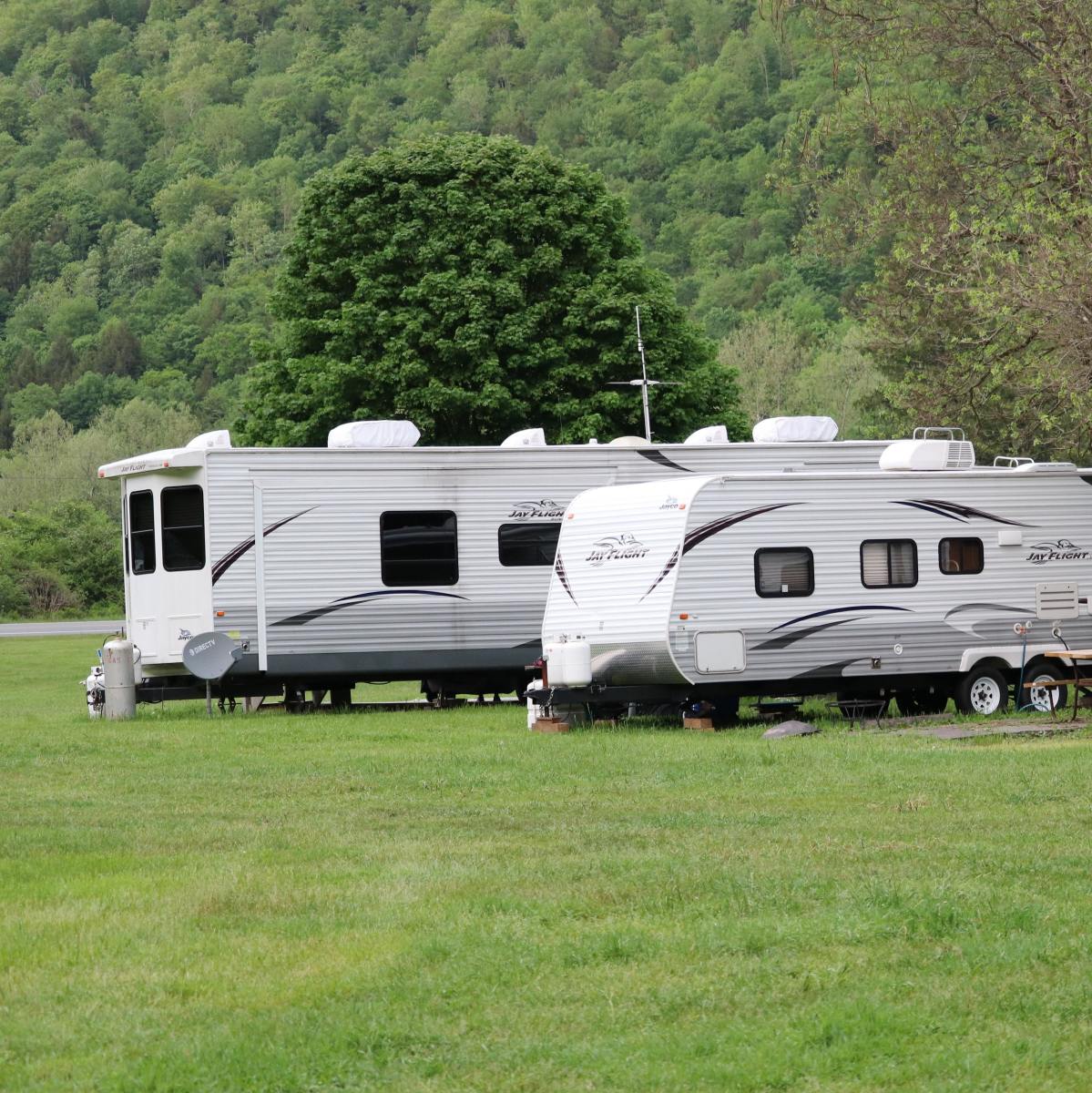 If you want to buy an RV, do yourself a favor and take the time to find out which methods and materials manufacturers use. Doing this could save you a fortune!