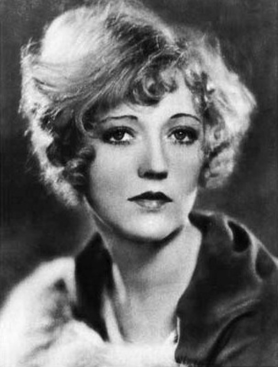 Marion Davies was a brilliant comedienne who appeared in silent movies, talkies, and even prestigious costume dramas.