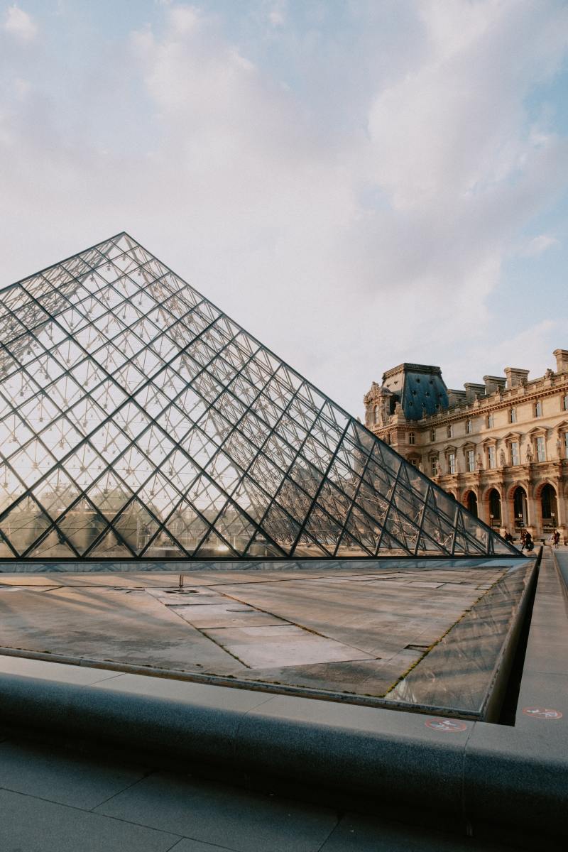 The Absolutely Perfect Hack for Spending Time at the Louvre