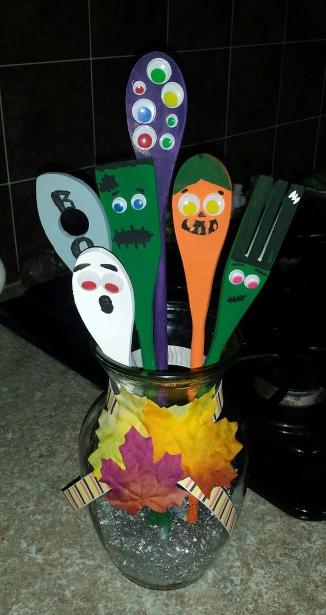 "Boo," Ghost, Frankenstein, Bride of Frankenstein, Alien and Pumpkin Spoons and Spatulas (and Fork!)