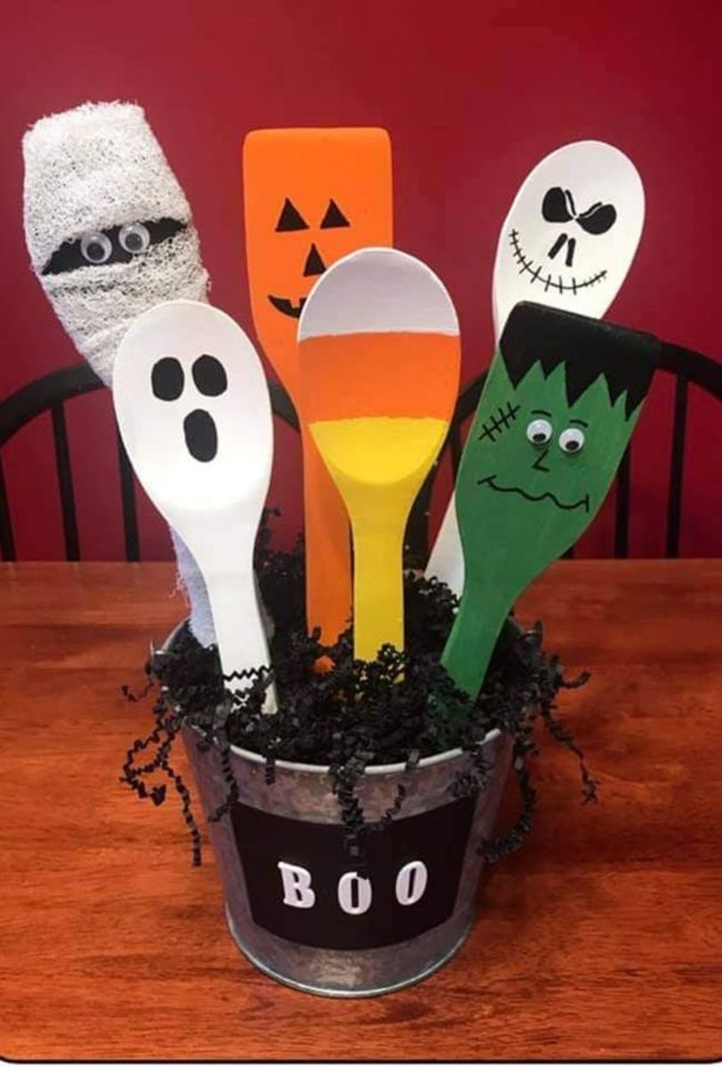 Painted Halloween Spoons and Spatulas