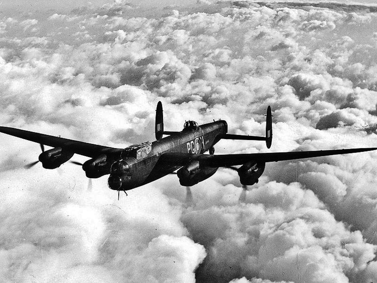 british-avro-lancaster-heavy-bomber