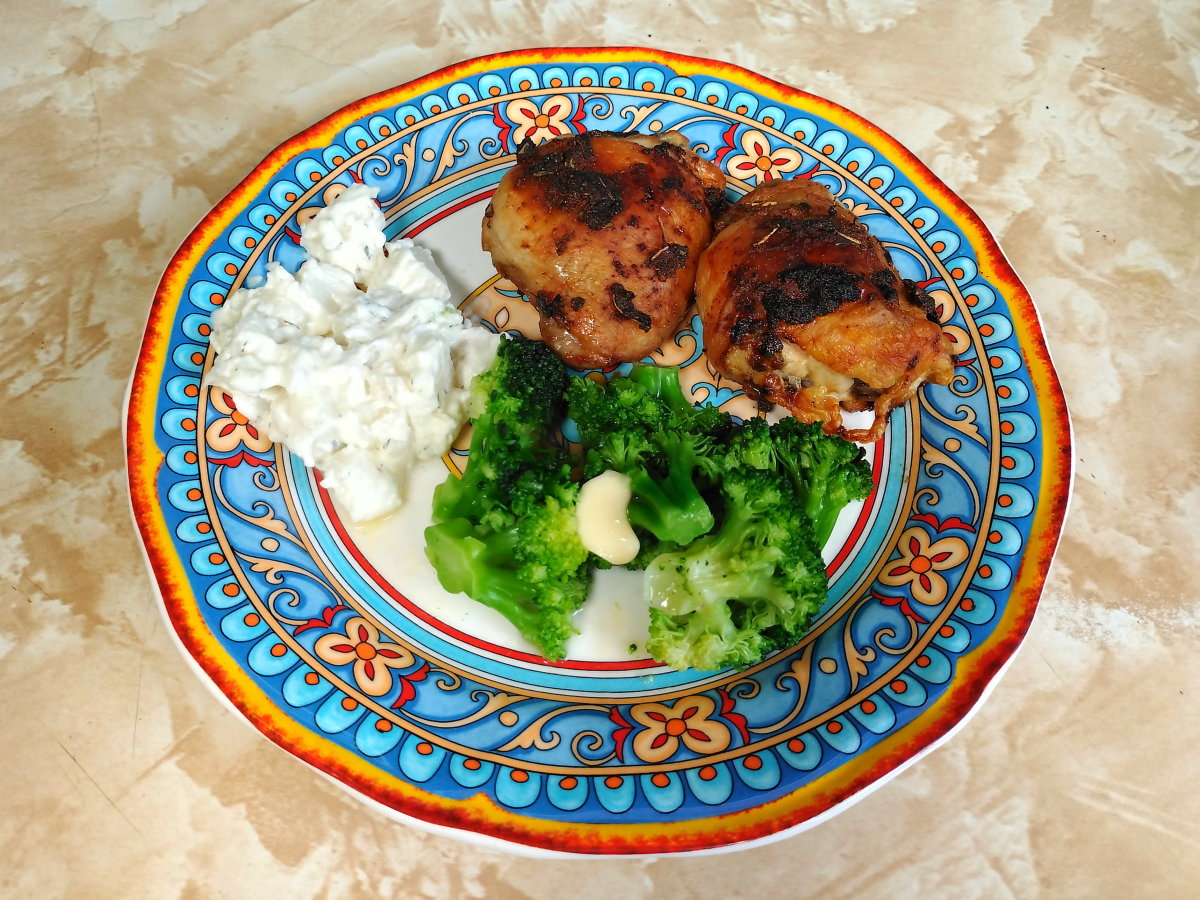 Chicken with broccoli and potato salad