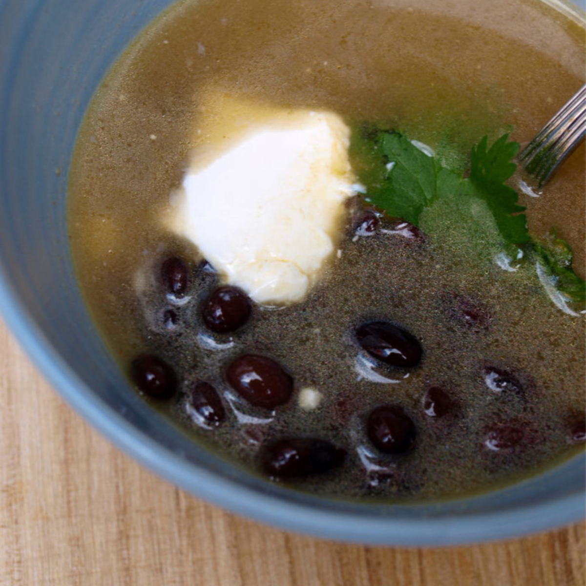 Acid Reflux Symptoms, Foods to Eat (And Avoid), and Recipes CalorieBee