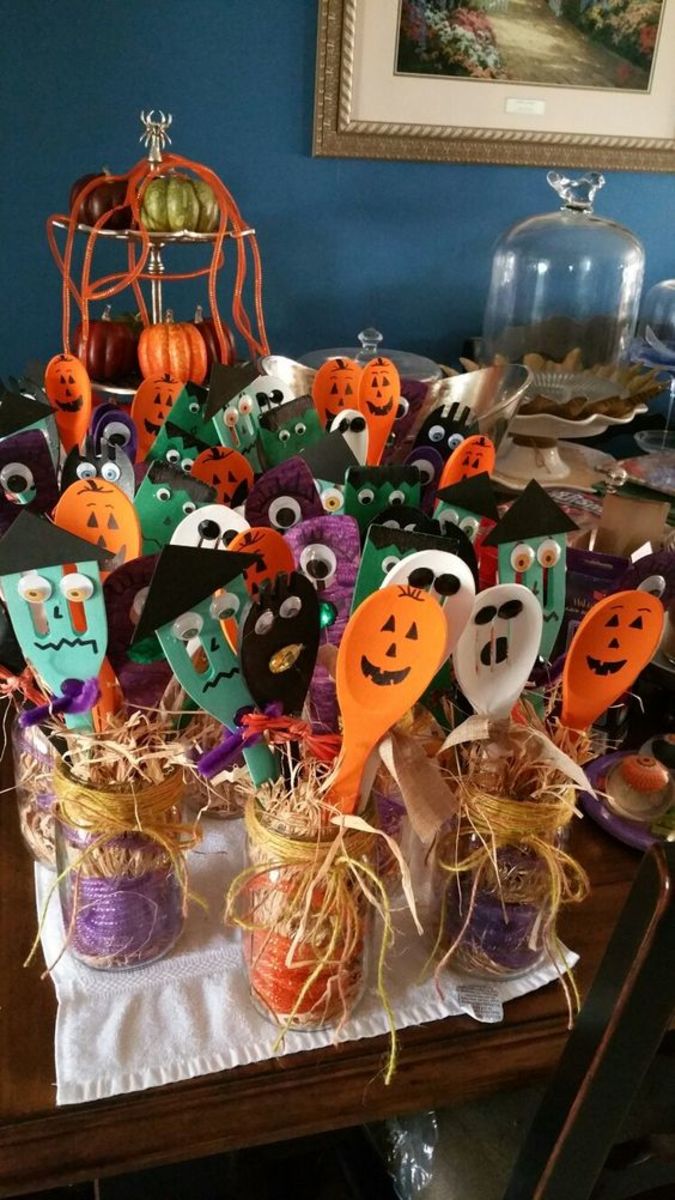 35+ Easy DIY Halloween Crafts for Kids