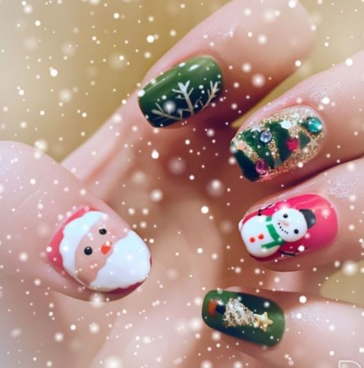 35+ Best DIY Christmas Nail Designs for 2022