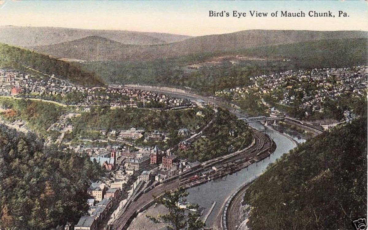 Early 1900s Postcard From Mauch Chunk. A Birdseye View.