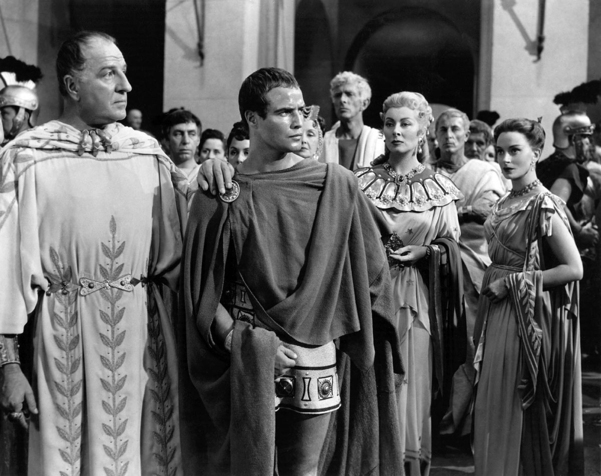 Louis Calhern, Marlon Brando,Greer Garson and Deborah Kerr in the 1953 film adaptation of Shakespeare's Julius Caesar.