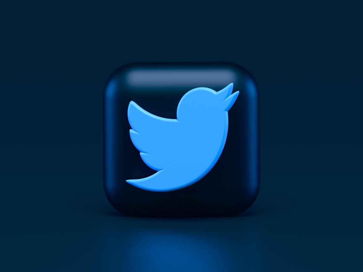 50+ Deep Twitter Quotes to Gain Followers