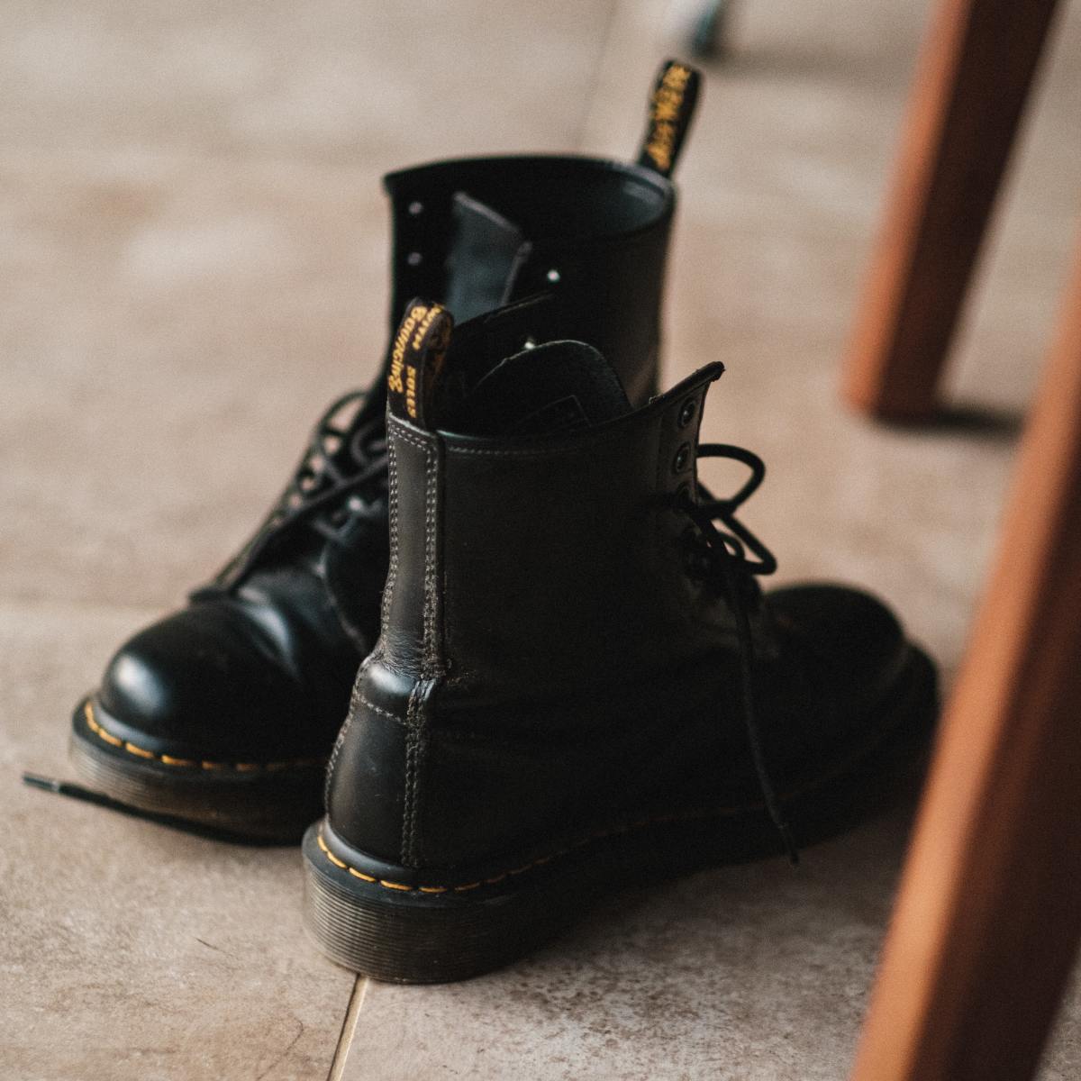 how-to-clean-doc-martens