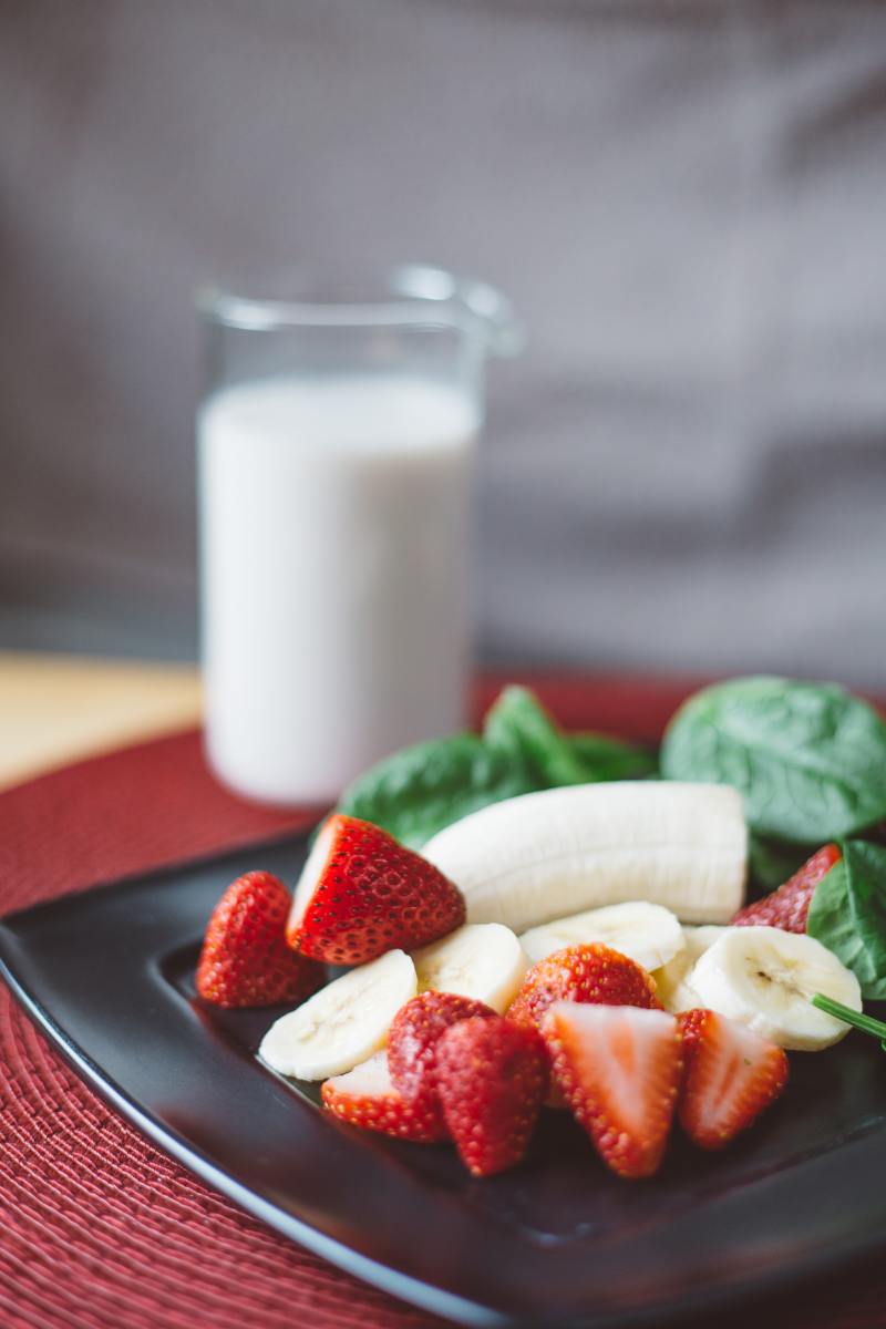 Bananas and Strawberries go together like soup and sandwiches or milk and cookies. 