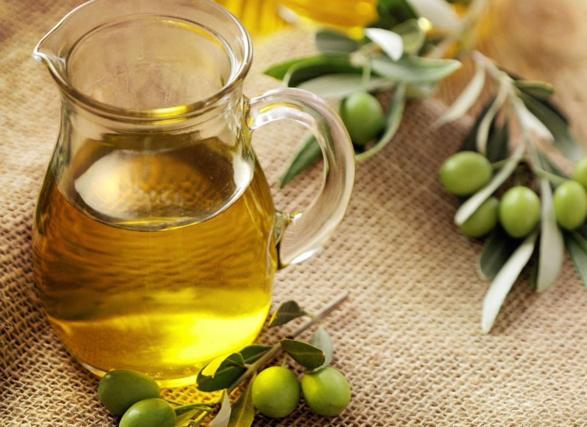 Legitimate olive oil should not contain even a trace of peanuts.
