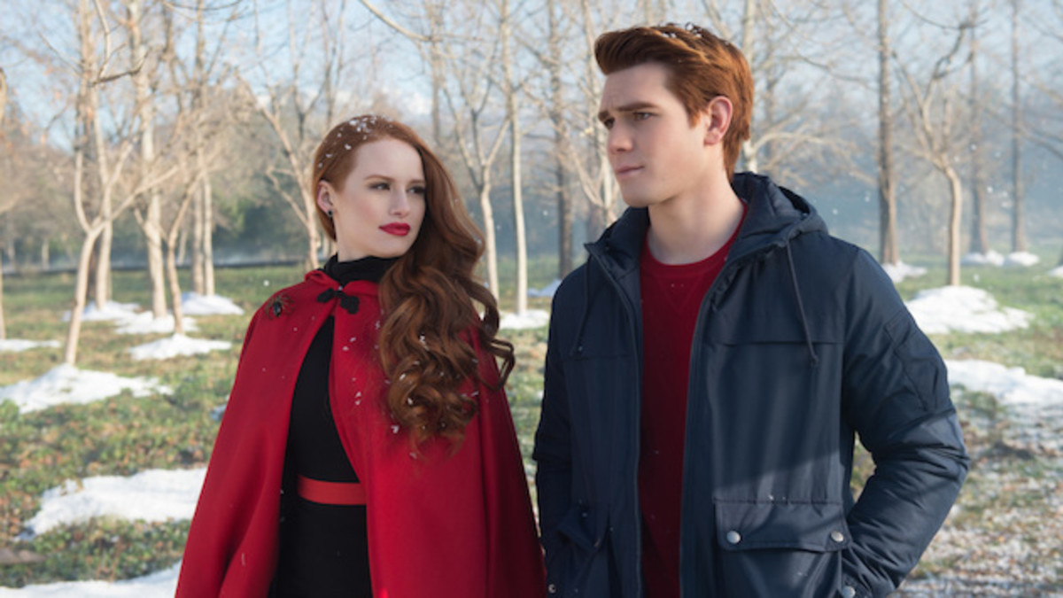 Madelaine Petsch and KJ Apa in Riverdale