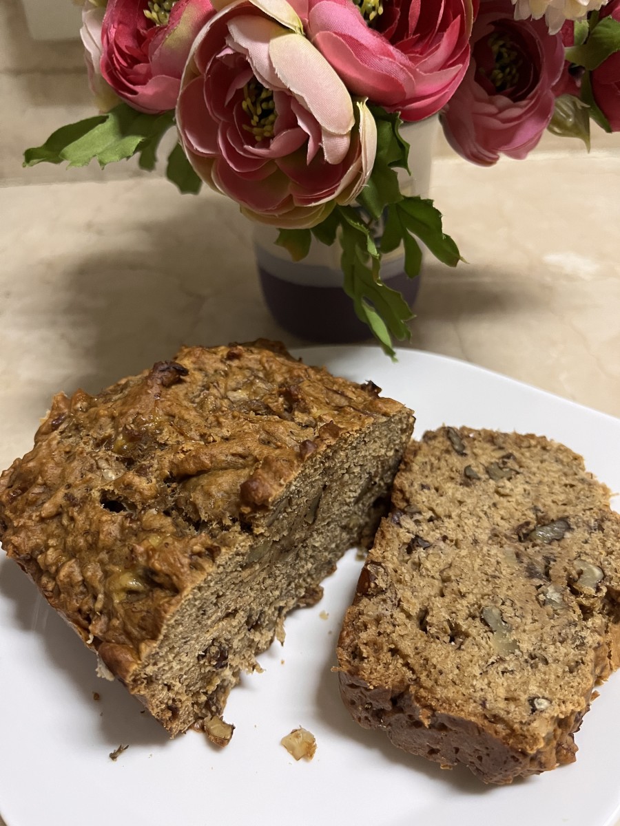 Moist Banana Bread With Chia Seeds and Coconut Almond Milk