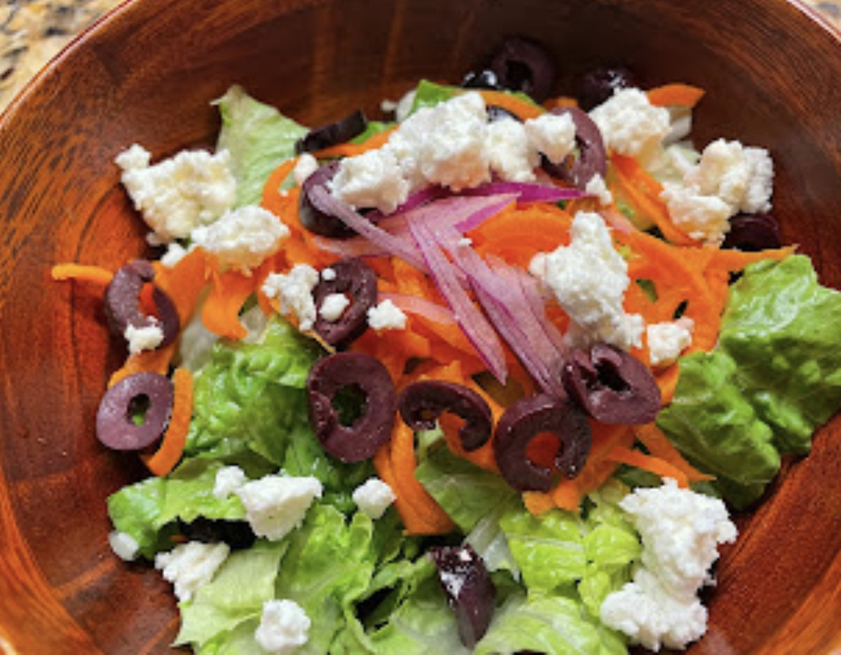 Simple & Delicious Greek Salad