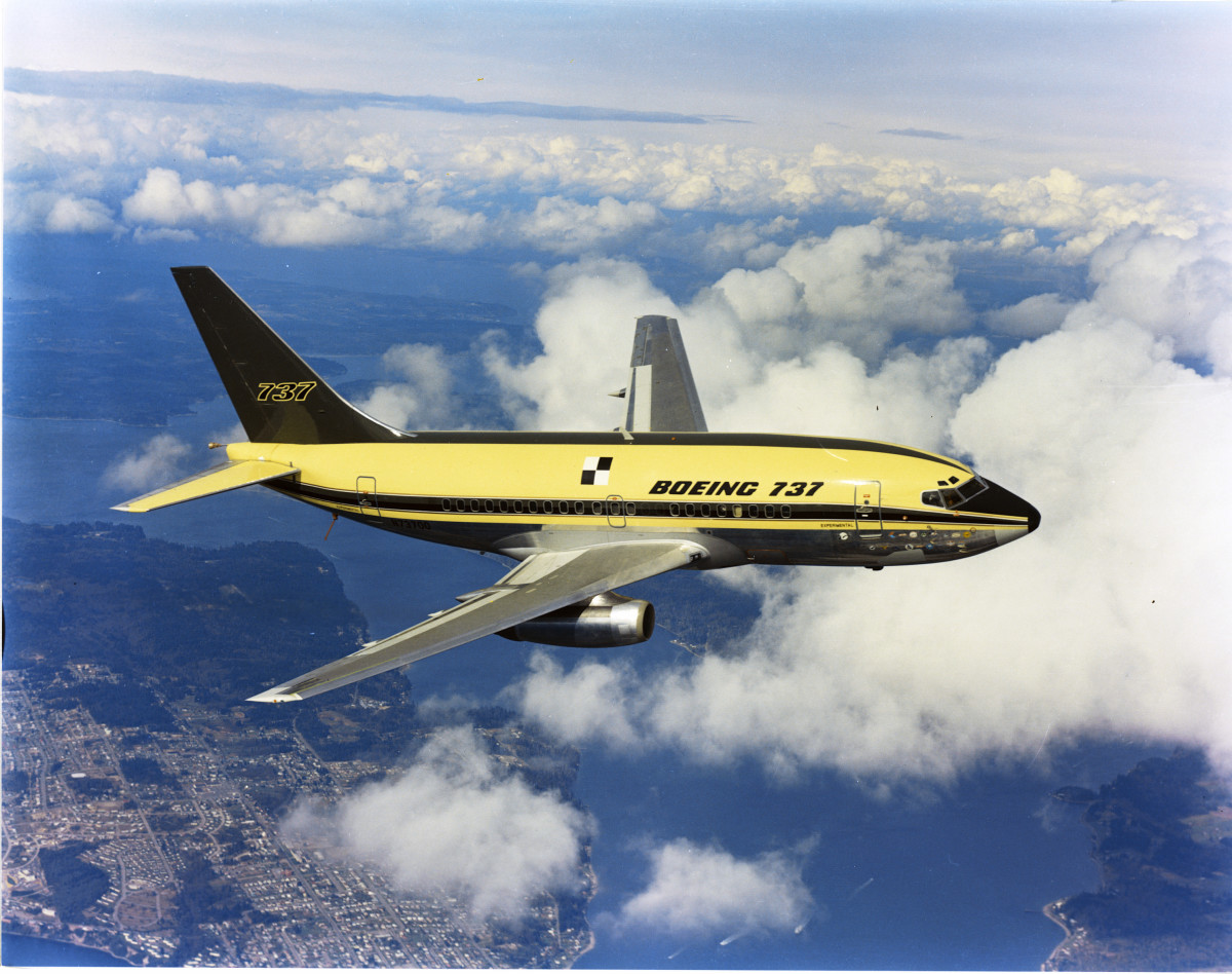 Why is the Boeing 737 the best selling airliner in history?