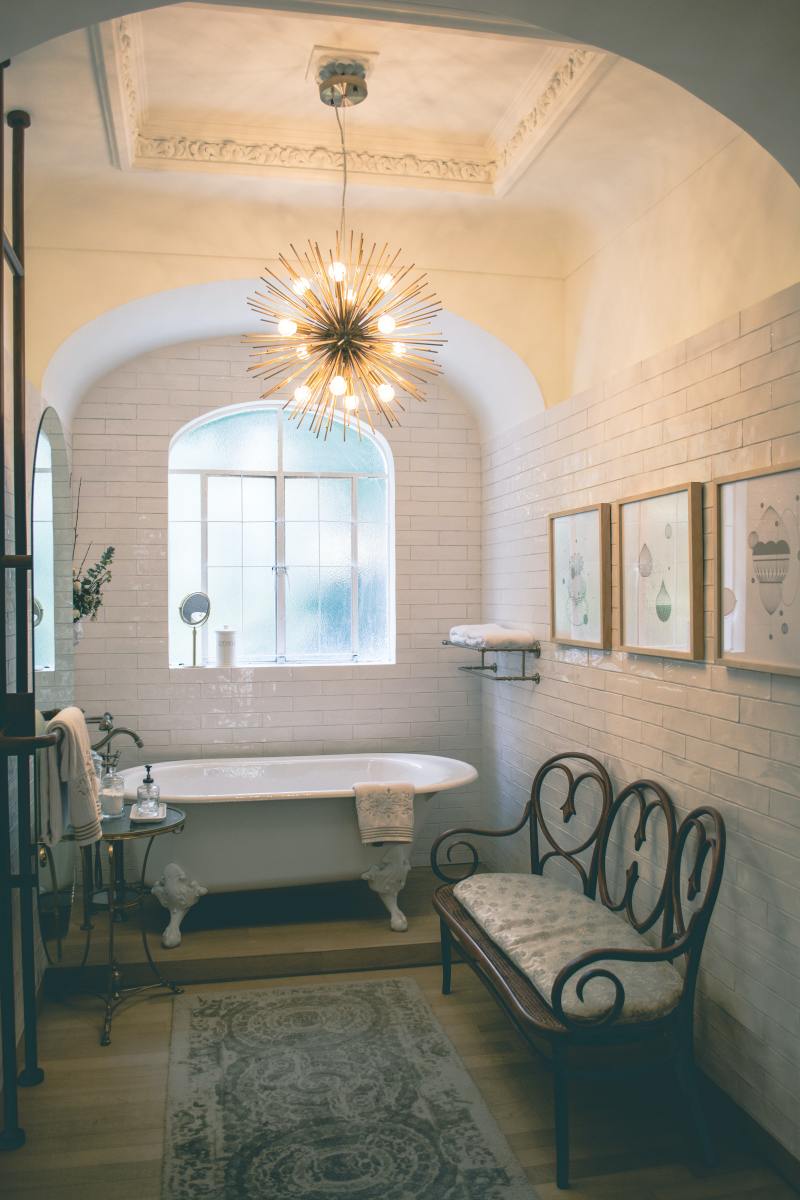 Rounded edges and silver are always a perfect match when trying to convey a Cancer vibe. The bathroom looks like a perfect hideout for a mermaid who traded in her fishtail for legs.
