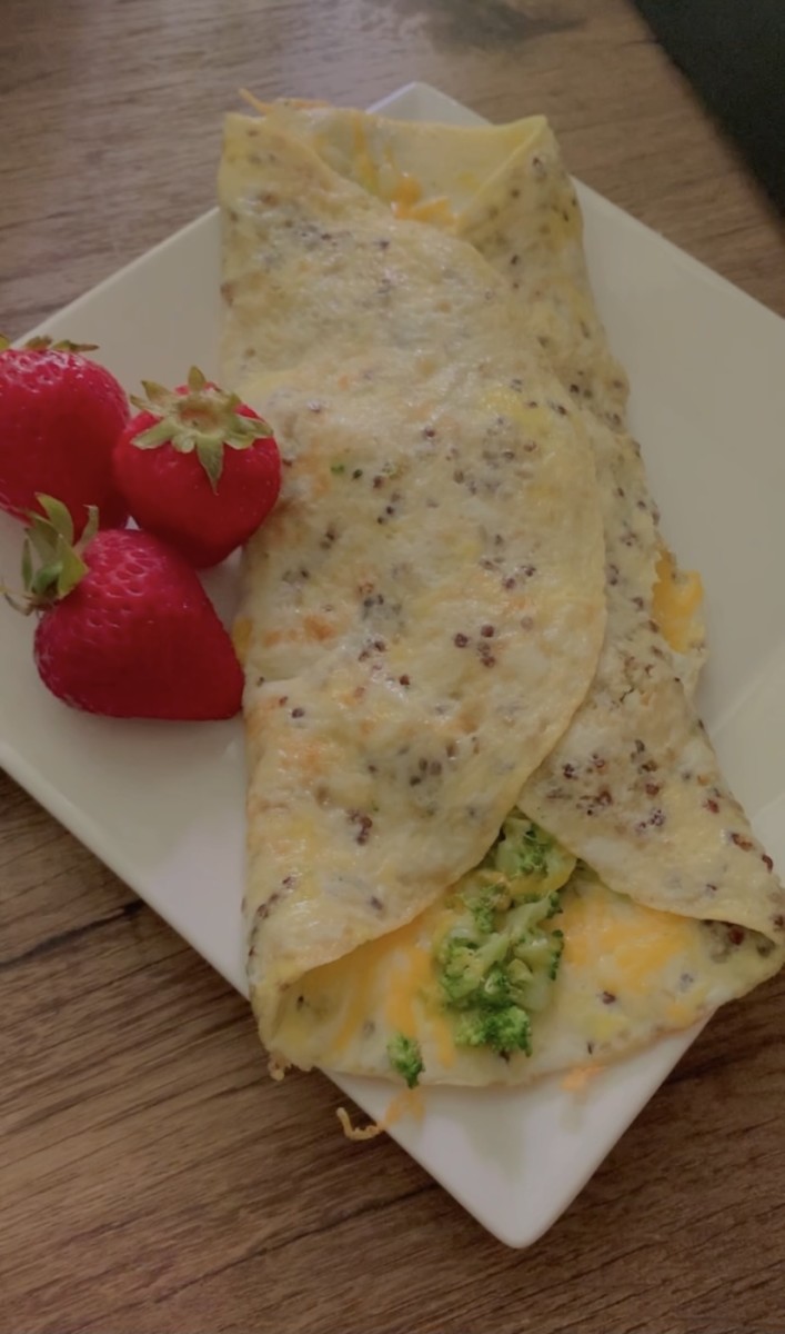 Broccoli and Cheese Quinoa Omelette