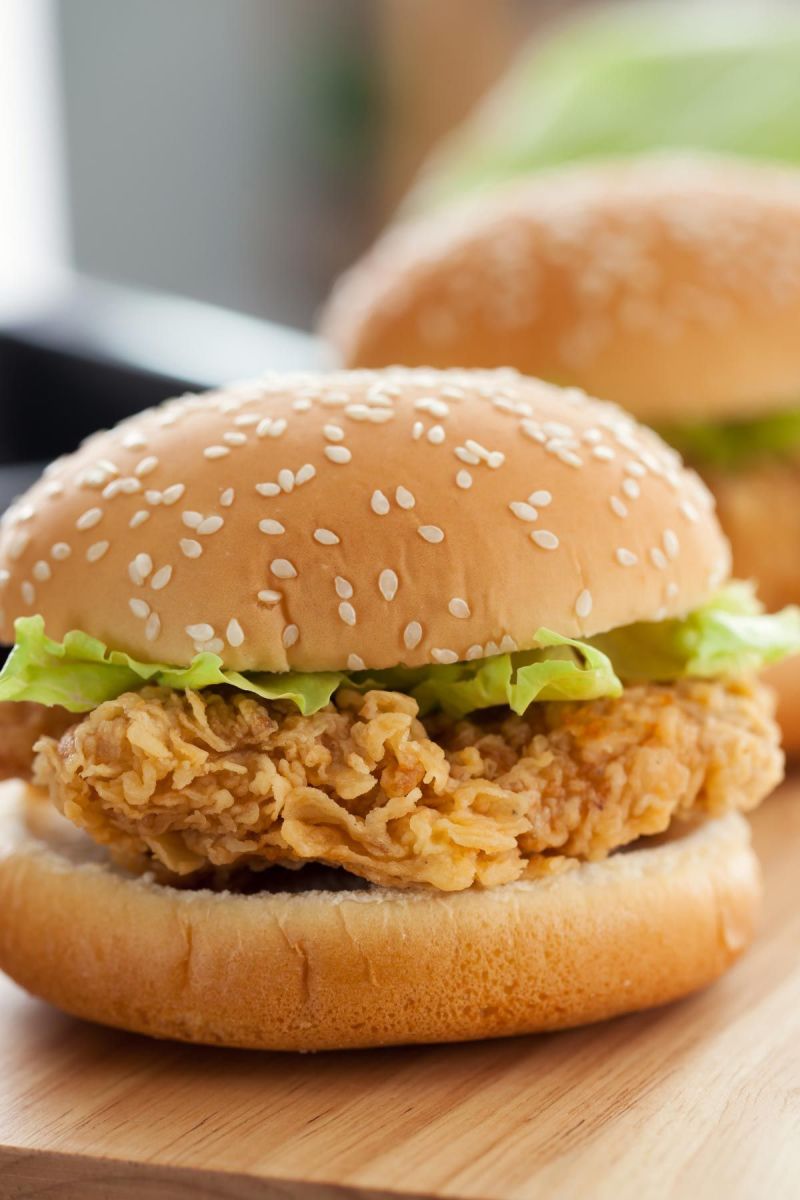 Homemade Zinger Chicken Burger Recipes for Lunch
