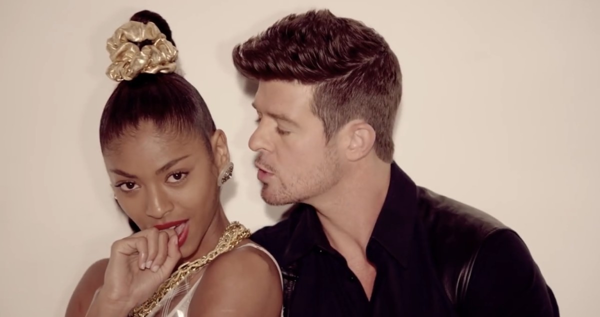Robin Thicke in Blurred Lines
